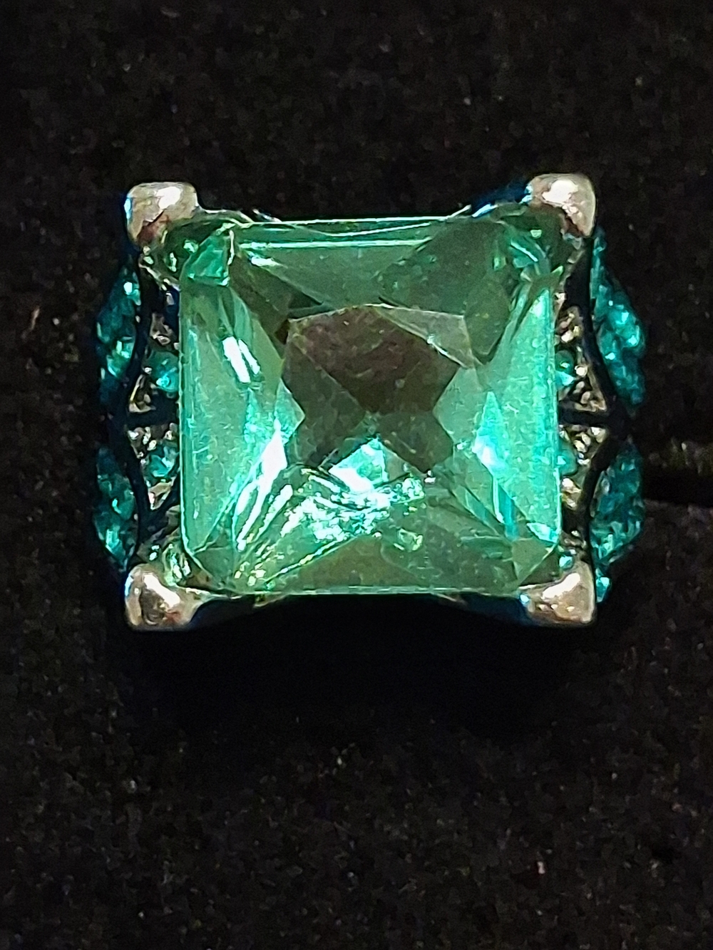 JTV Silver Green Cubic Zirconia Cocktail Ring